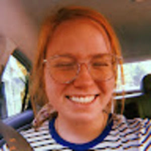 Meet your Posher, Becca